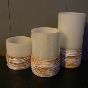White battery operated candle set